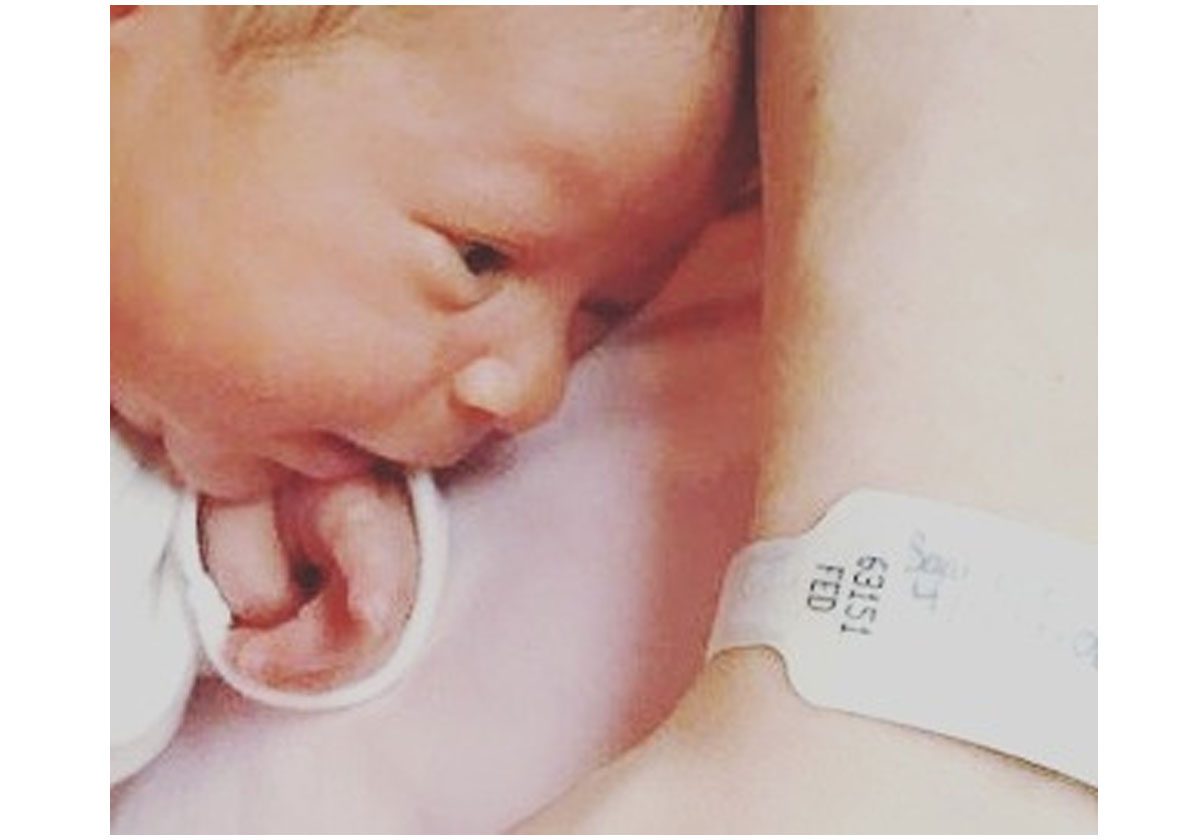 بالصور: أنابيلا هلال تستقبل طفلها الرابع... ماذا اسمته؟ وكيف بدت مباشرة بعد الولادة؟