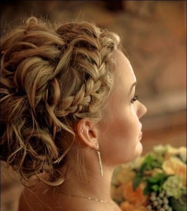 تسريحة ضفيرة التاج