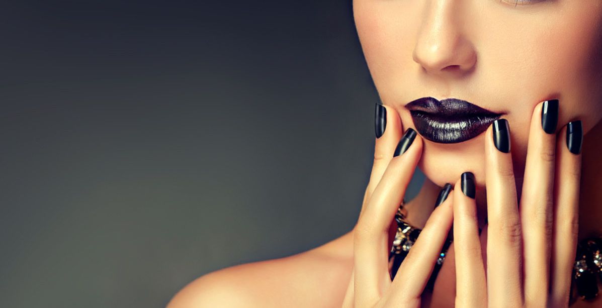 أحمر شفاه يظهرك إمرأة شرّيرة امام الرجال!