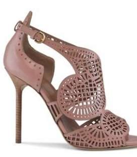 من مجموعة سيرجيو روسي لشتاء 2012، إليكِ هذه الأحذية