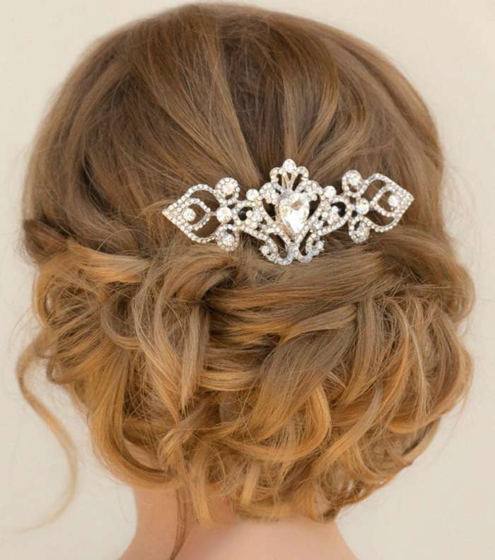 اختاري تسريحة سندريلا مع لمسة عصرية من هذه المجموعة