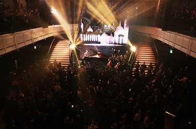 صور حفل اطلاق حملة Burberry Festive الاعلانية