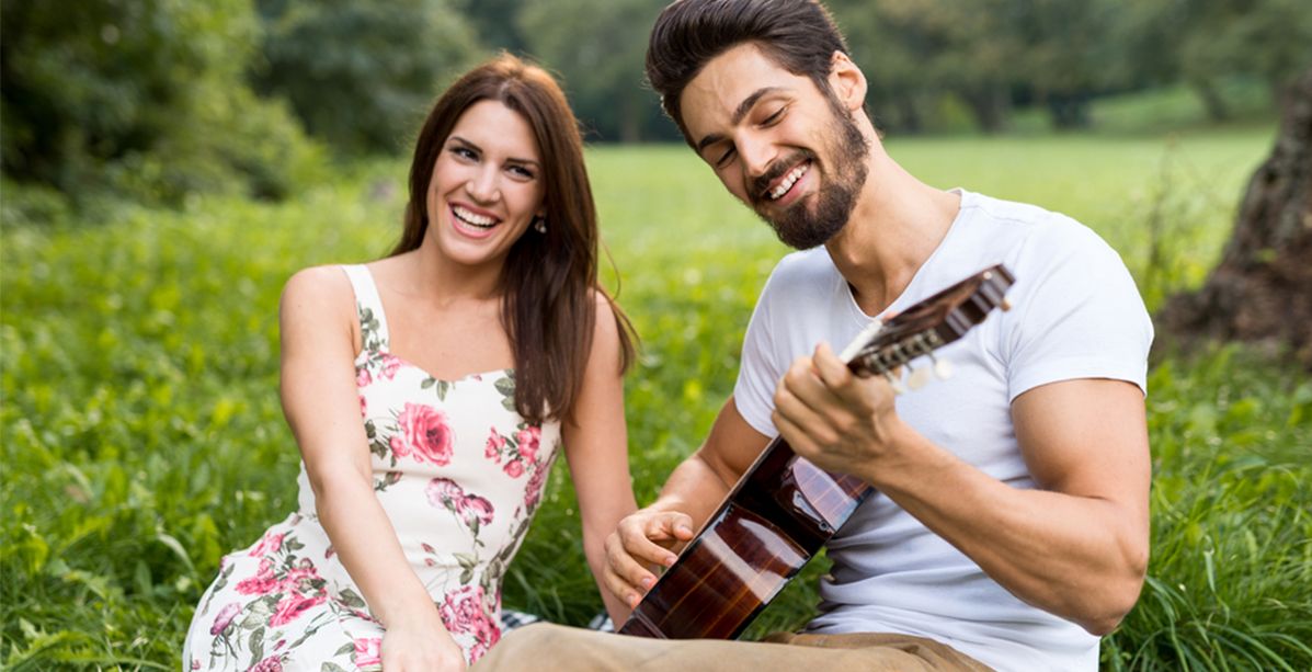 صفات فيك تجعل اي رجل تريدينه يقع في حبك