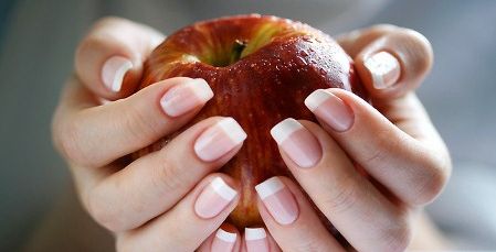 لطلاء أظافر يدوم طويلاً