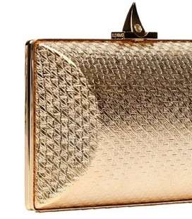 تألقي مع كلاتشات إيلي صعب