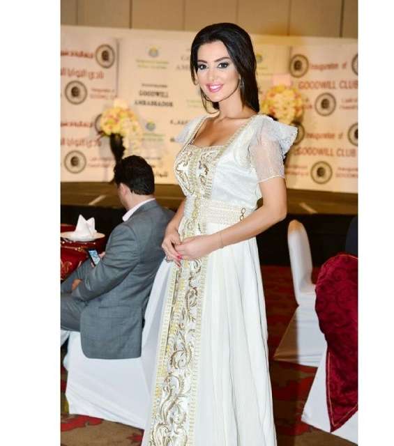 ميساء تعتمد اللوك التقليدي مع هذه الجلابية