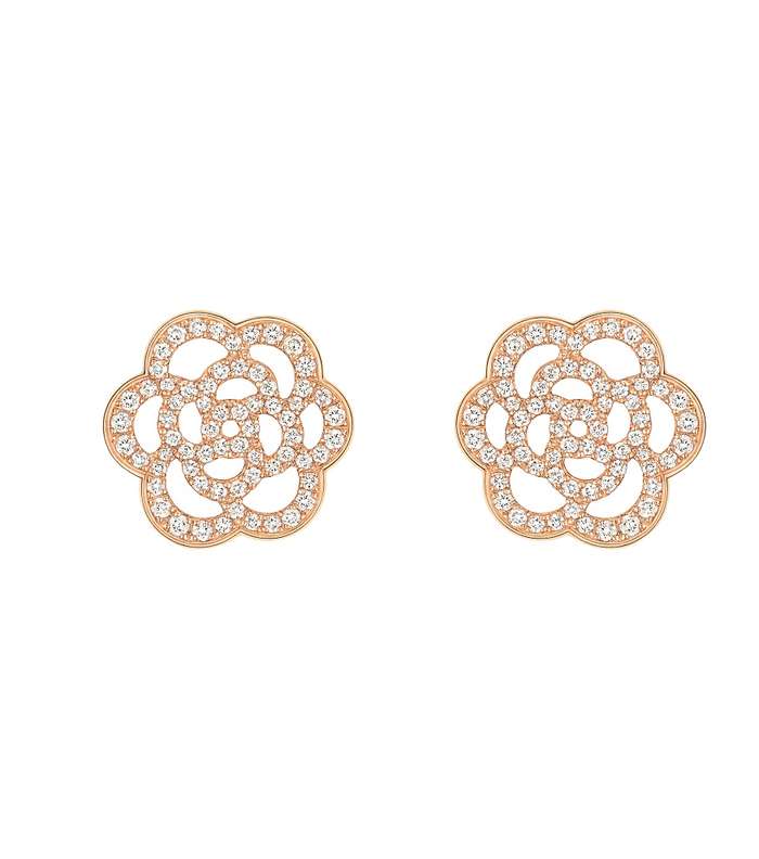 اقراط Camelia من CHANEL من مجموعة Les Icones De CHANEL