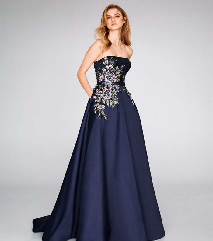 صور اجمل فساتين ستان طويل