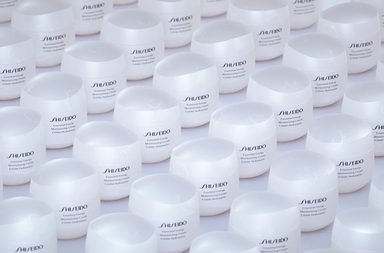 اكتشفي مع ياسمينة مستحضر Essential Energy الجديد من Shiseido