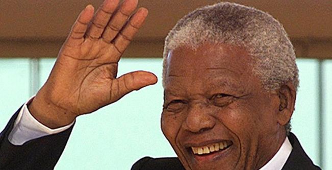 وفاة نيلسون مانديلا