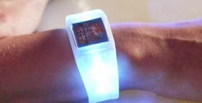 wave سوار جديد للإتصال بالهواتف الذكية