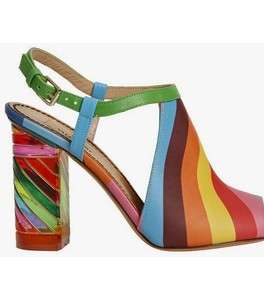 حذاء كاحل مميز من مجموعة Rainbow من توقيع فالينتينو