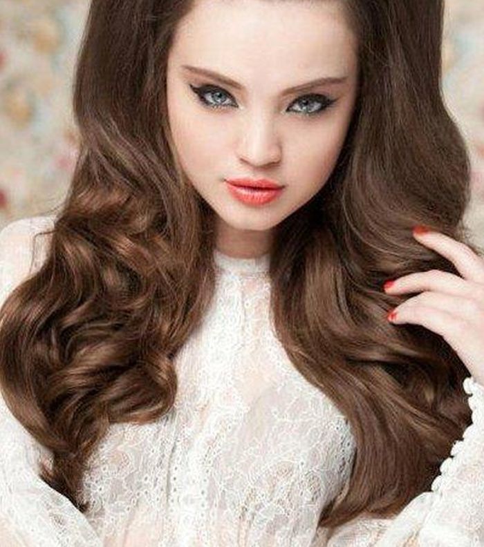 اختاري اروع تسريحات فخمة للشعر الطويل