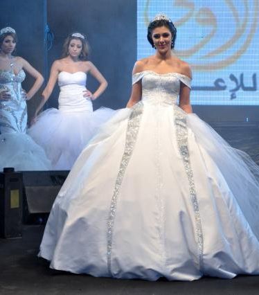 فستان زفاف محمود غالي بقصة الأميرات