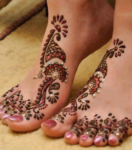 النقوش المزيّنة بالأكسسوارات