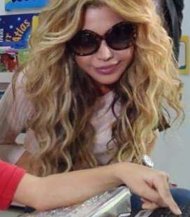 نوال الزغبي في مركز راشد الخيري