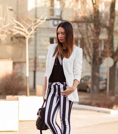 أضيفي لمسة مميّزة على إطلالتكِ مع موضة الـ Stripes 