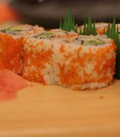 مطعم سوشي يوشي sushi yoshi