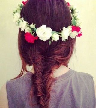 صور اجمل تسريحات مع تاج لسهراتك