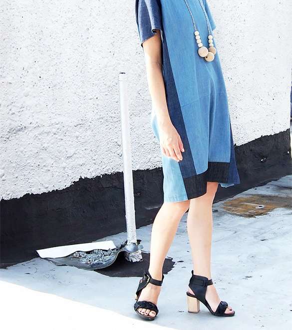 اعتمدي موضة فستان الجينز في صيف 2015 مع الحذاء بالكعب العريض