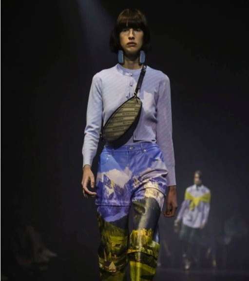 تعرفي على اخر صيحات الاقمشة مع مجموعة علامة بلانسياغا Balenciaga لصيف 2018