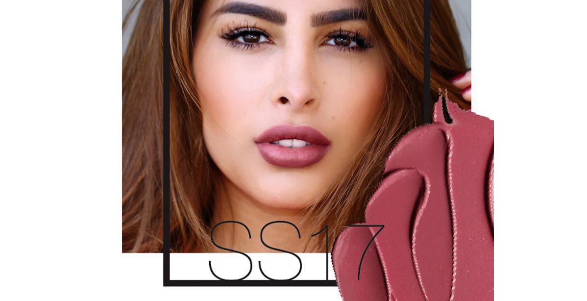 فوز الفهد تتألق بأحمر شفاه جديد من MAC