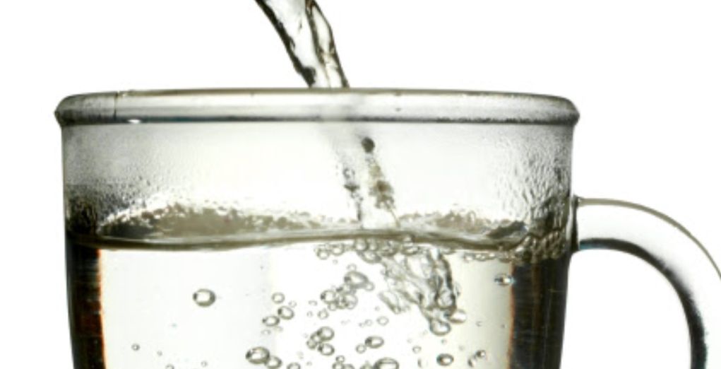 ريجيم الماء الساخن