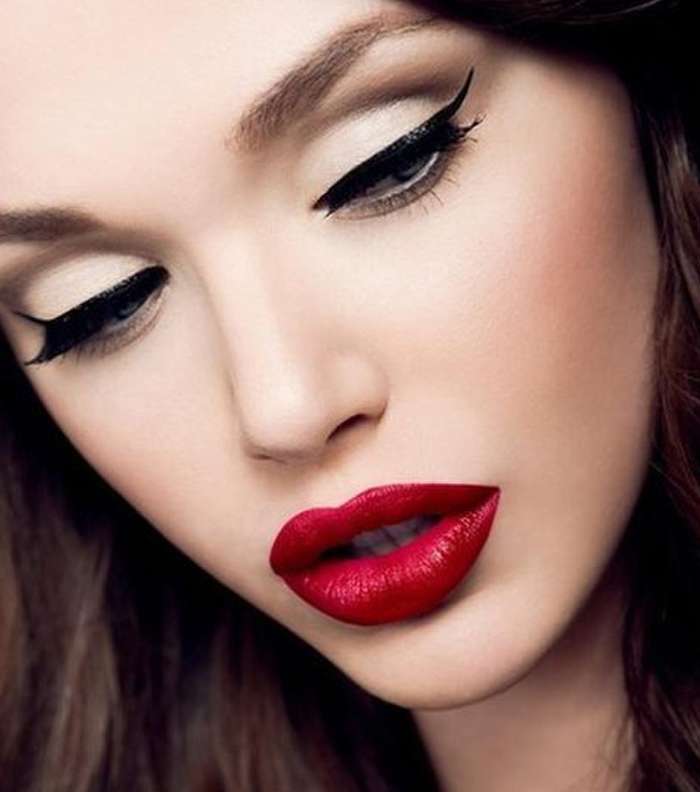 أشرقي بمكياج عيون ناعم