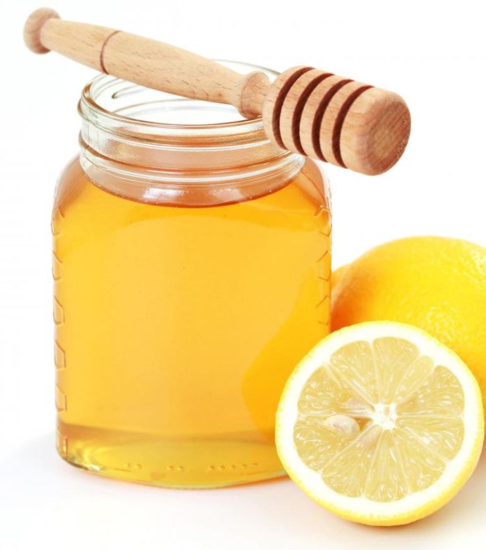 خلطة العسل وعصير ليمون الحامض