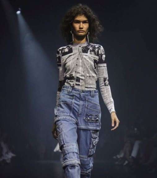 تعرفي على اخر صيحات الموضة مع مجموعة علامة بلانسياغا Balenciaga الجديدة لصيف 2018