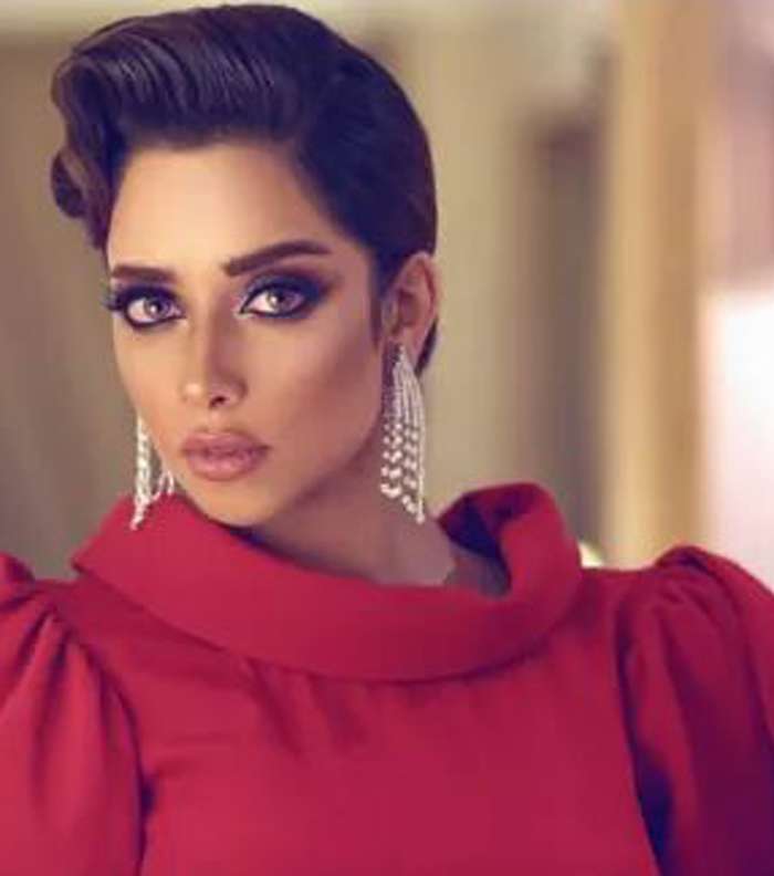إليك تسريحات بلقيس انستقرام من البسيط إلى الفخم
