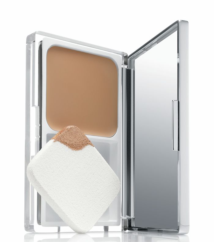 كريم أساس  Even Better Compact Foundation من Clinique