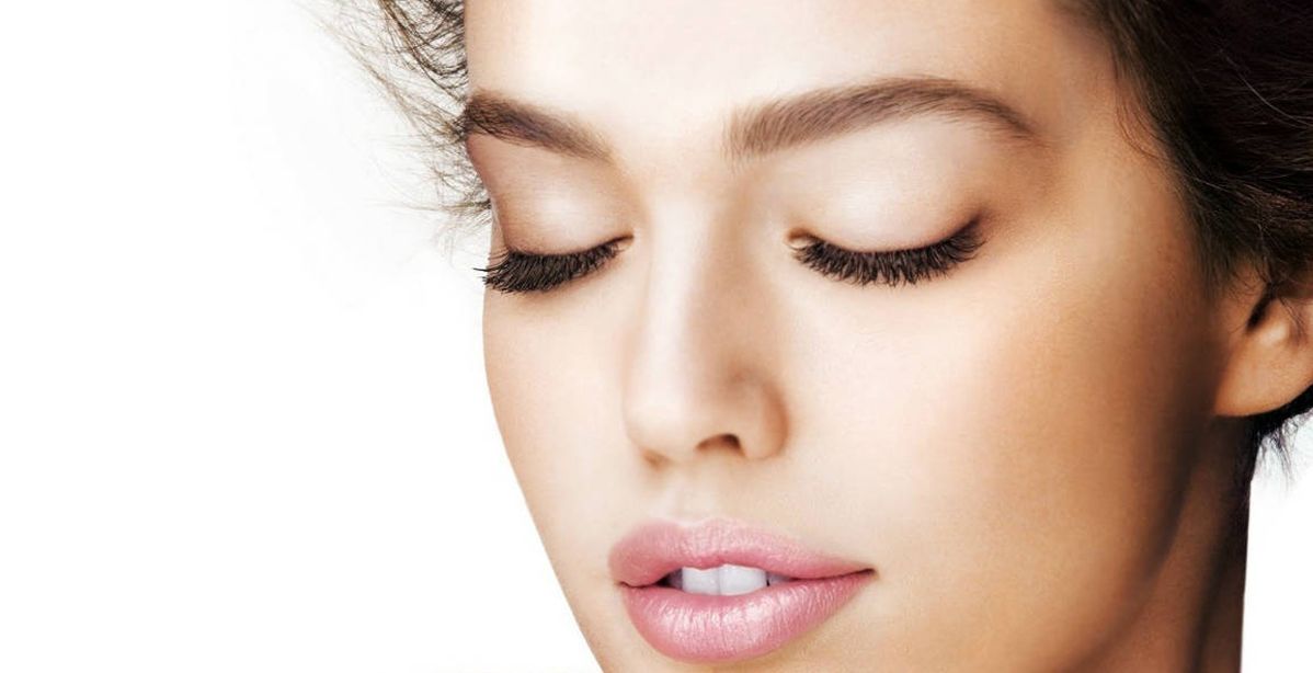 خلطة طبيعية تمنحك شفاه وردية طيلة النهار