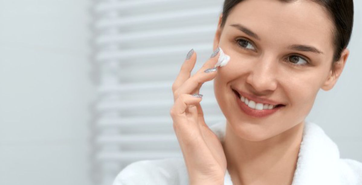 فوائد كريم ديفرين للوجه