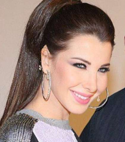 نانسي عجرم تعتمد تسريحة ذيل الحصان