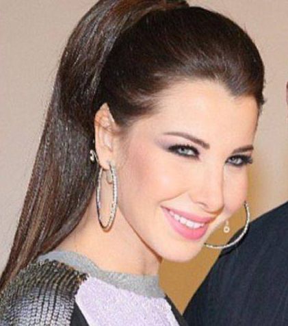 نانسي عجرم تعتمد تسريحة ذيل الحصان