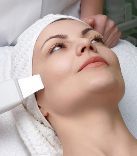 يسبب الليزر الألم والتنميل