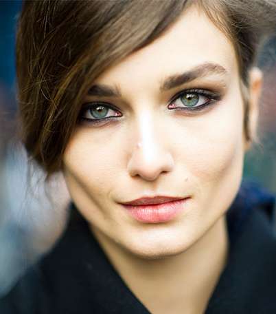 طرق تكبير الوجنتين بخطوات سهلة