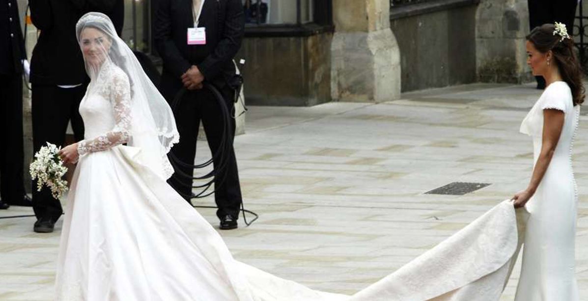 فستان كيت ميدلتون عادي مقارنة بين فساتين زفاف الأميرات الأخريات...شاهدي الصور!