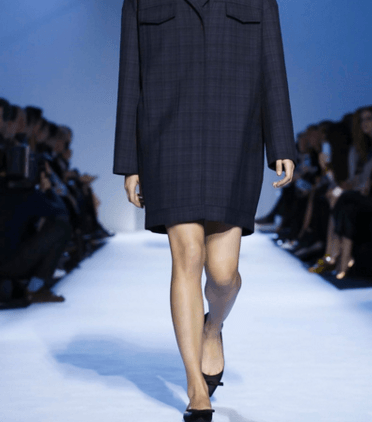 موضة الفستان باسلوب القميص Shirt Dress من حيامباتيستا فالي لشتاء 2017