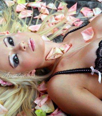 باربي الحقيقية تؤمن بالماورائيات ولا تعترف بجنسها البشري