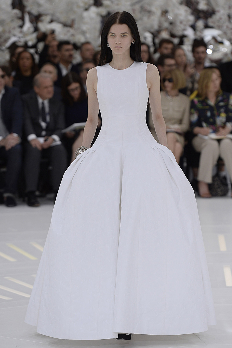 البساطة: عنوان عروس Dior