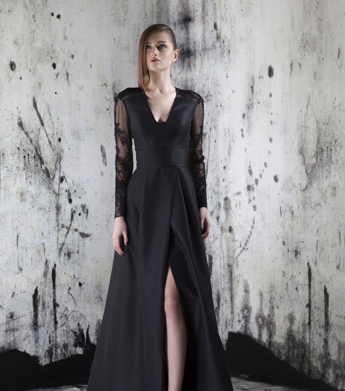  الفستان الأسود الأنيق