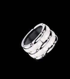 المجوهرات الناعمة والبسيطة من CHANEL لامراة الميزان