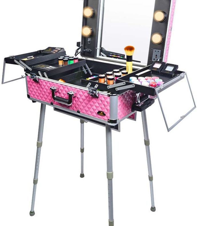 صور اجمل شنط مكياج مضيئه