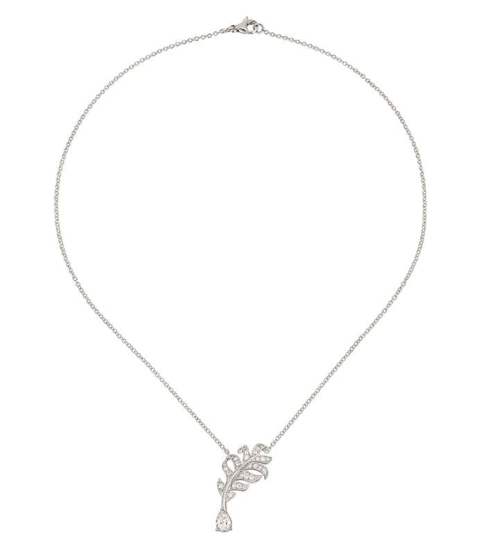 عقد Plume Poire من CHANEL