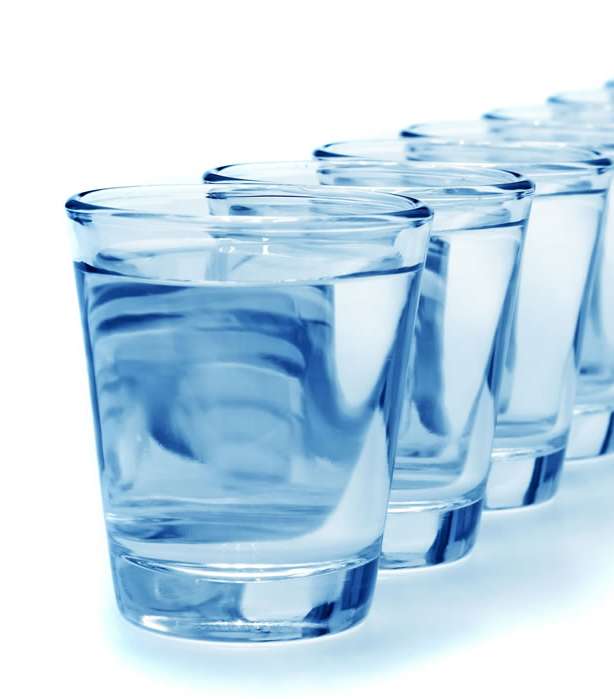 كوب من الماء صباحاً قبل الخروج من المنزل