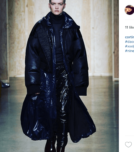 موضة سترات الباركا المبطنة من DKNY من الصور الاكثر تداولا على انستقرام خلال عرض شتاء 2017