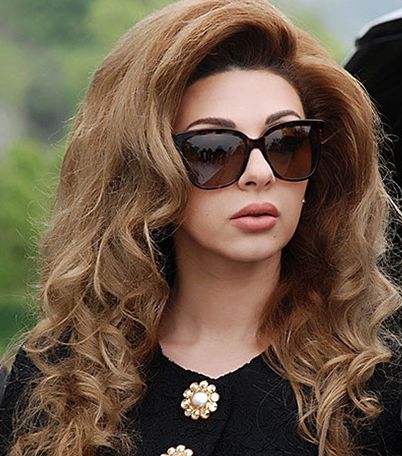 النجمات ونمظ تغيير لوكاتهنّ