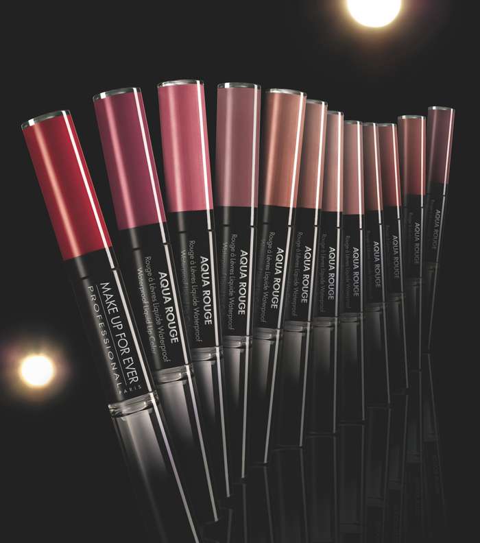 Aqua Rouge اختيار مشاهير السجادة الحمراء 